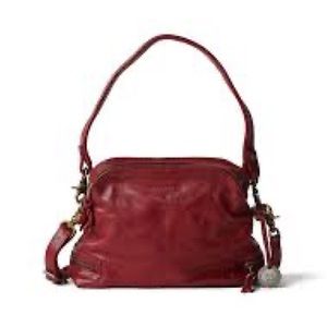 The wanderers Travel Co. Manhattan crossbody in burgundy